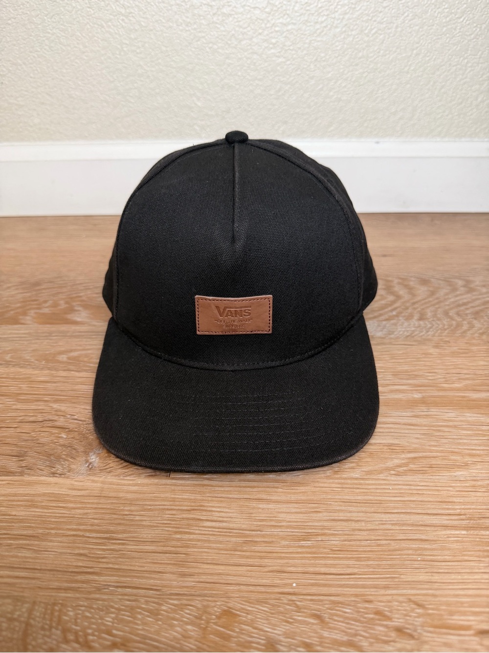 Vans Off The Wall Black Snapback Cap Hat, OS